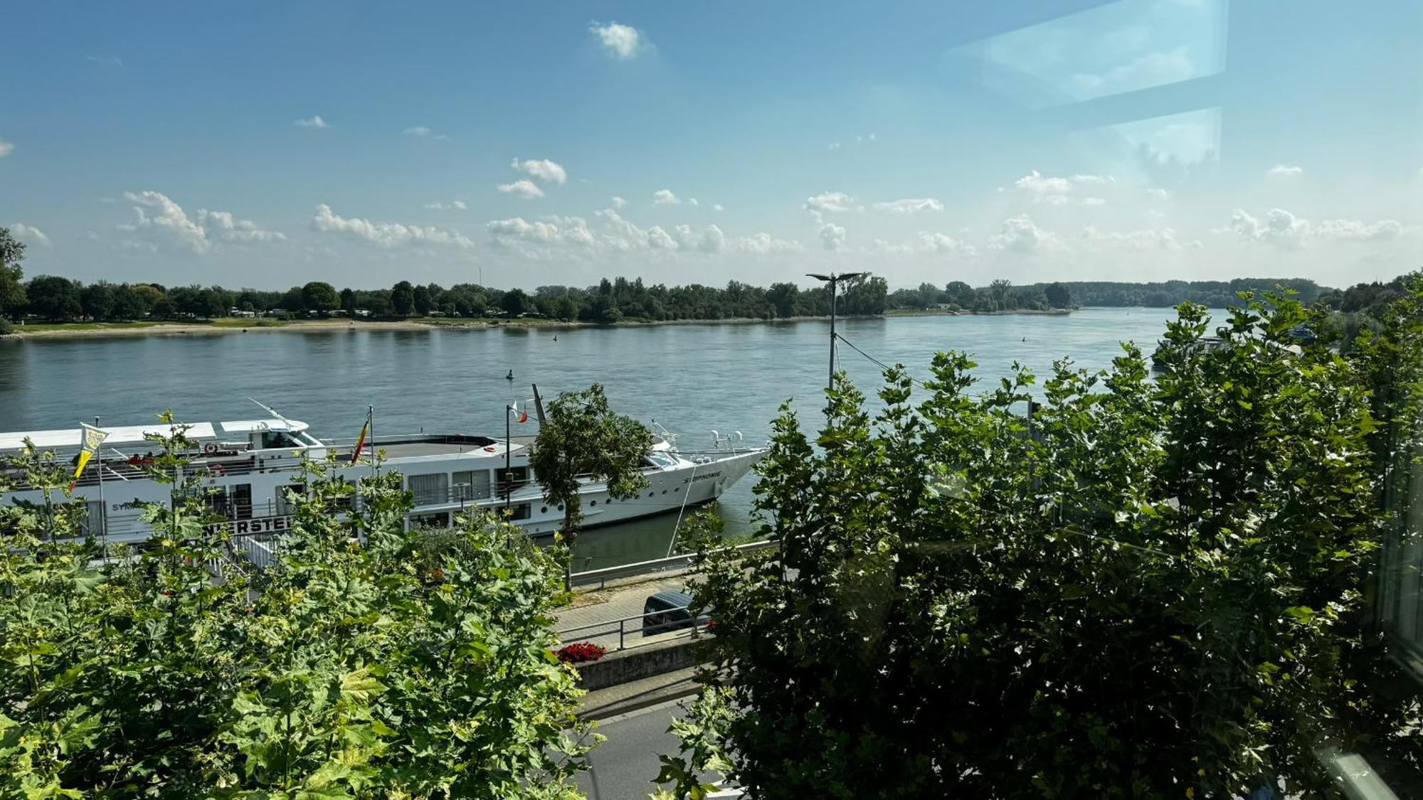 Rhein-Hotel Nierstein Esterno foto